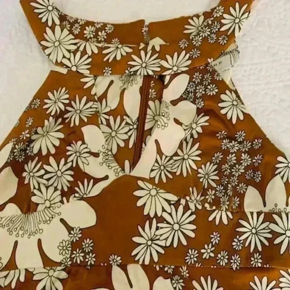 Trina Turk Daisy Top - Picture 4 of 7